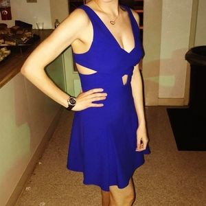 BCBGmaxazria blue keyhole dress